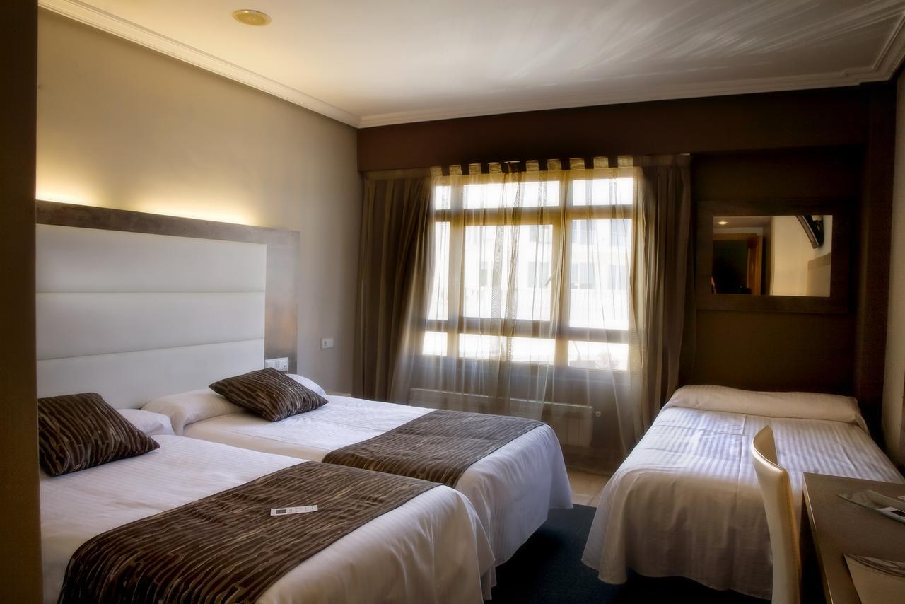 Hotel Spa El Muelle De Suances Exteriör bild